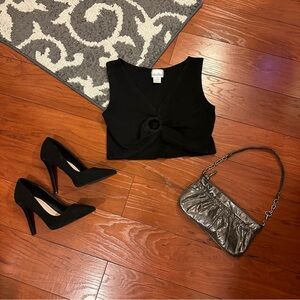 ✨Vintage 1990s Cristina Black Ring Crop Top Size S